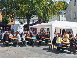 Oldtimer und Basar
