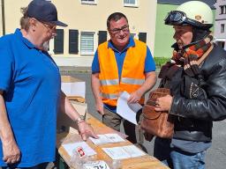 Oldtimer und Basar