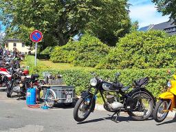 Oldtimer und Basar