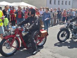 Oldtimer und Basar