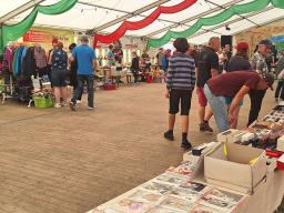 Oldtimer und Basar