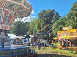 Oldtimer und Basar