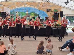Am Festzelt